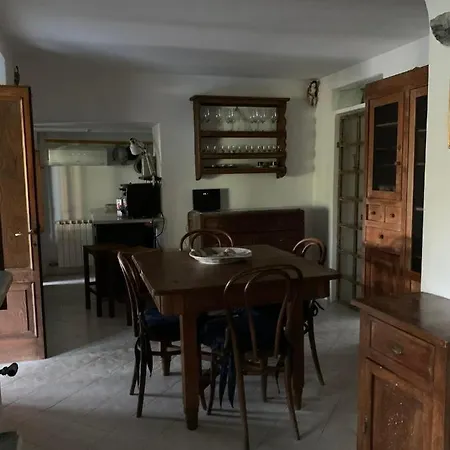 Nyaraló Casa Camelia *