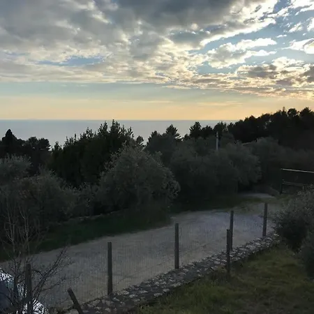 Casa Camelia Lerici